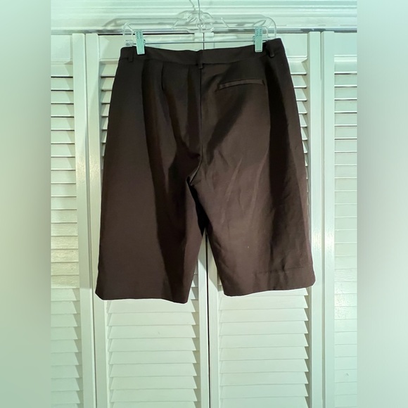 Talbot Stretch Bermuda Shorts, size 10 - Picture 2 of 3